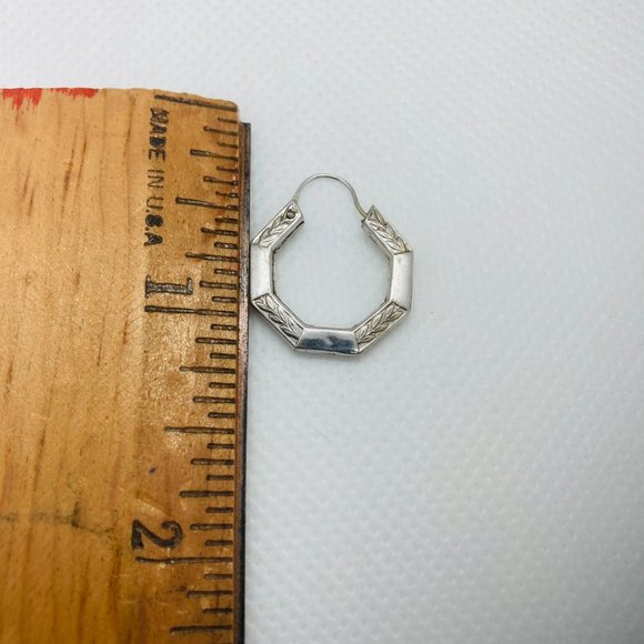 Classic Sterling Hoop Earrings 5g - Picture 11 of 13